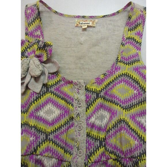 Luminari top button front with lace hem size medium - Picture 4 of 6